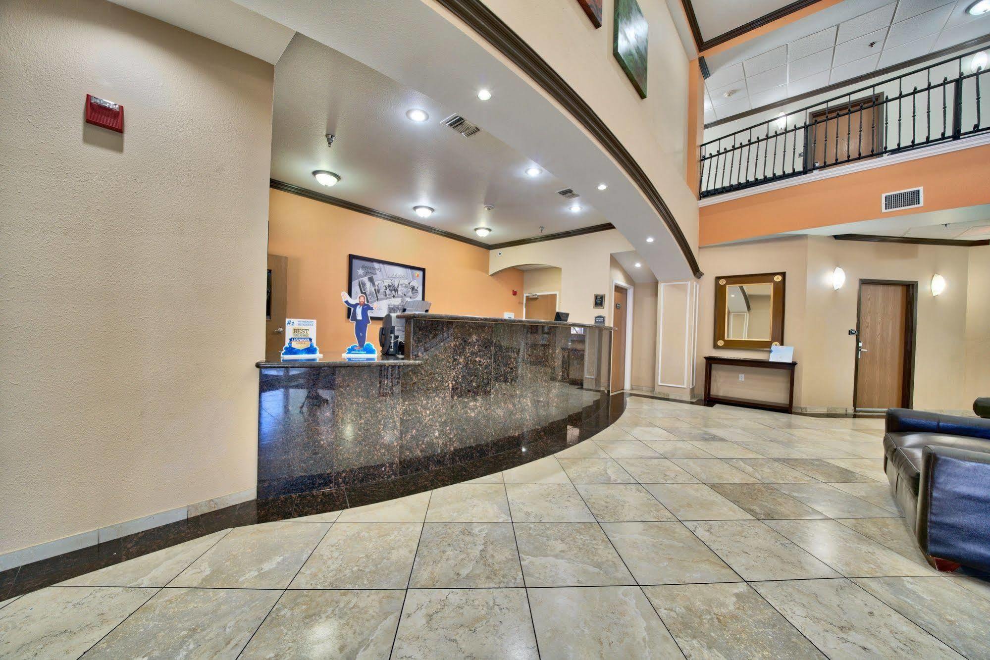 Comfort Inn & Suites Lubbock Exterior photo