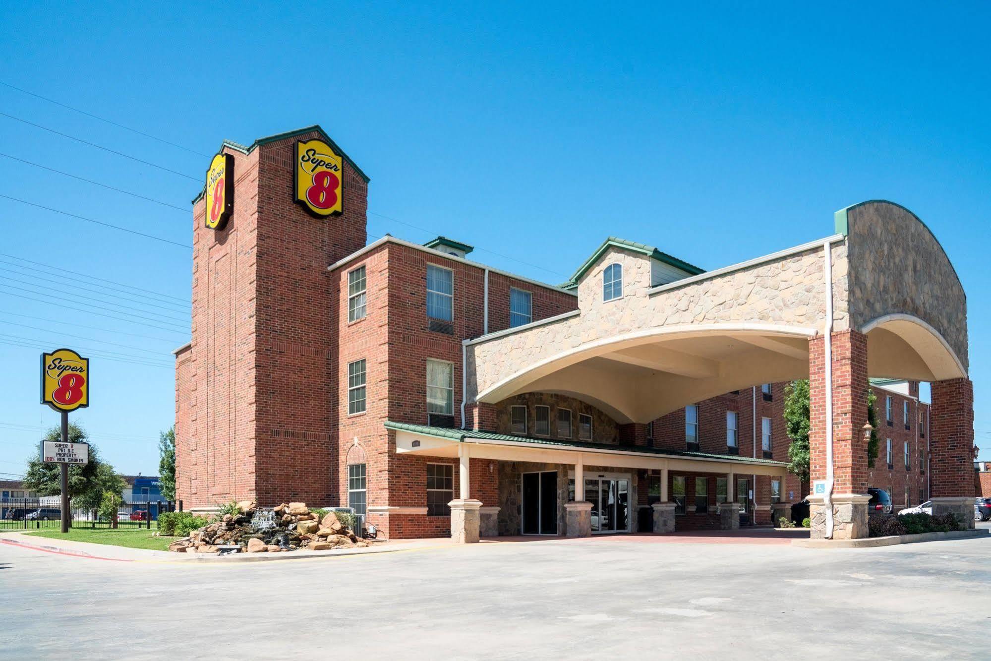 Comfort Inn & Suites Lubbock Exterior photo